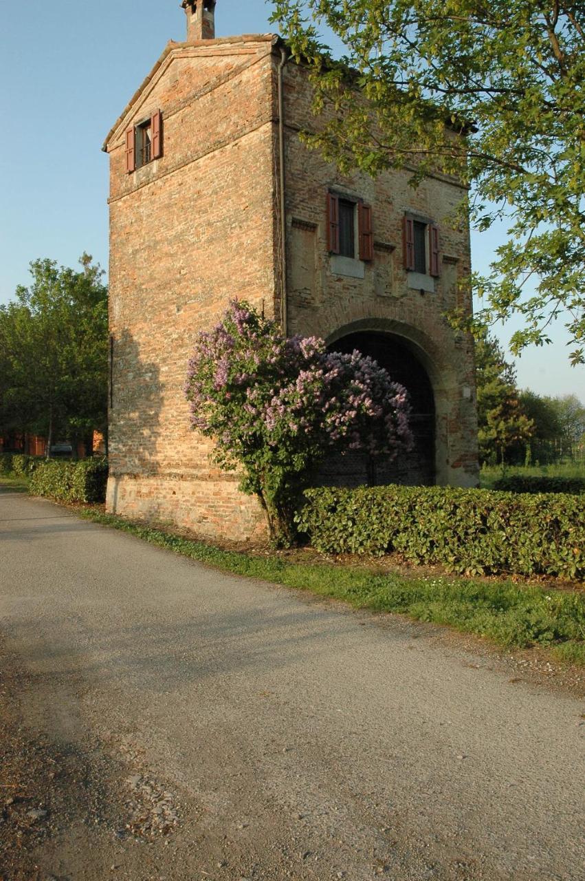 Вилла Antica Grancia Benedettina Колорно Экстерьер фото